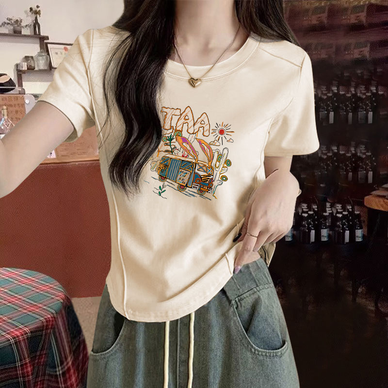 Ženski T-shirt u korejskom stilu, plus veličine, kratkih rukava, uski kroj, okrugli izrez, cropped dizajn s ribljom kostom, ljeto 2026