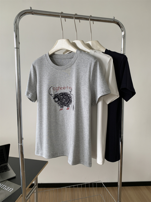 Ženski pamučni T‑shirt s vezom ovčice, karikativni motiv, opuštena silueta, kratki rukavi, okrugli izrez, ljeto, korejski retro stil