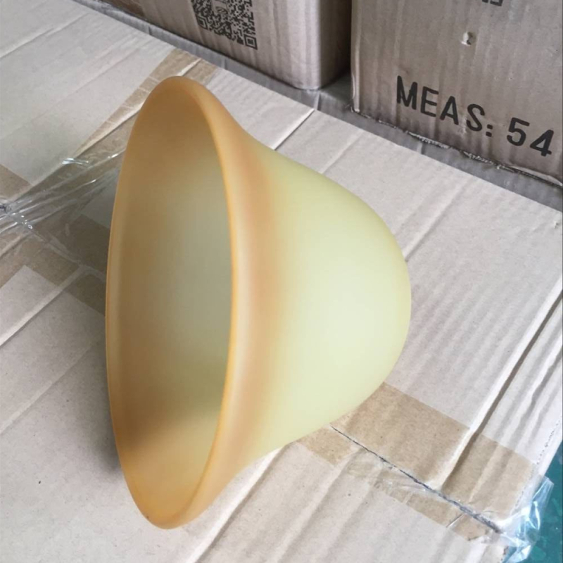 Stakleni abažur lampe, smeđi gradijent, vintage dizajn inspiriran Bowler šeširom, američko-europski stil