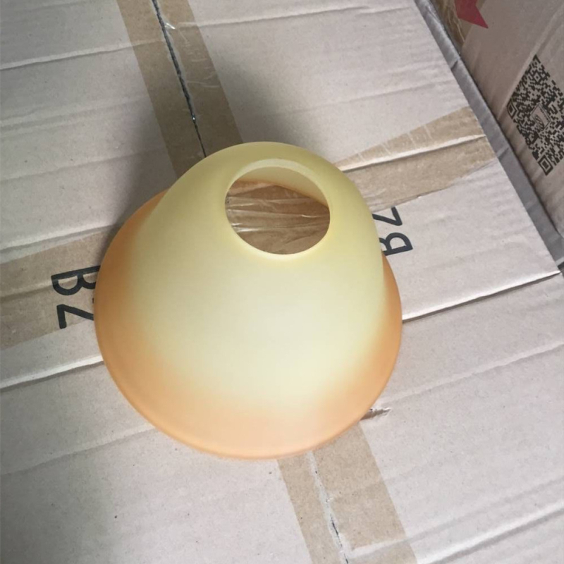 Stakleni abažur lampe, smeđi gradijent, vintage dizajn inspiriran Bowler šeširom, američko-europski stil
