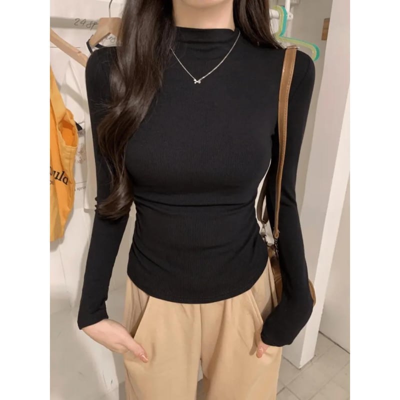 Γκρι γυναικείο μακρυμάνικο T‑shirt με ψηλό γιακά, βασικό σχέδιο, μέση με πιέτες.