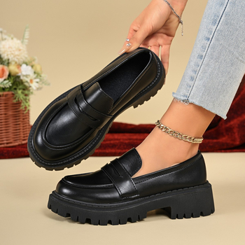 Női loafer 43 méret, PU bőr felsőrész, brit stílus, vastag talp, slip-on cipő, mindennapi viselet, 2026-os modell