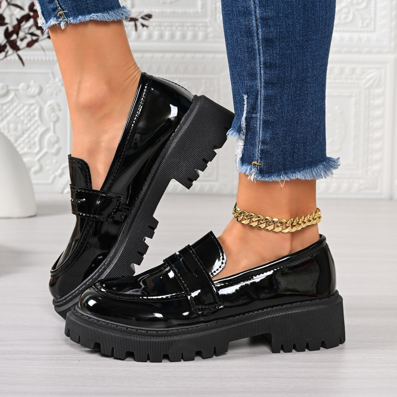 Női loafer 43 méret, PU bőr felsőrész, brit stílus, vastag talp, slip-on cipő, mindennapi viselet, 2026-os modell