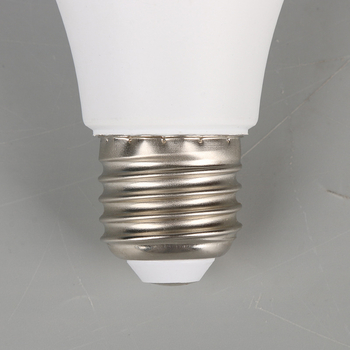 LED A60 žarulja s plastičnim premazom od aluminija, E27 navoj, kućno osvjetljenje, energetski učinkovita i izdržljiva