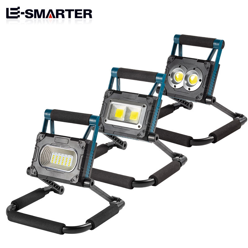 Solarna LED flood light za vanjsku upotrebu, prenosna uz nosač, USB punjenje, IP65, pogodno za kampiranje i planinarenje