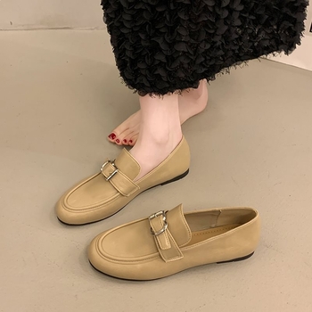 Női bőrből készült loaferek retro stílusban, övcsattal, slip-on, alacsony sarokkal, koreai dizájn