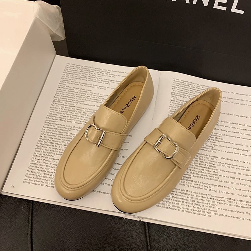 Női bőrből készült loaferek retro stílusban, övcsattal, slip-on, alacsony sarokkal, koreai dizájn