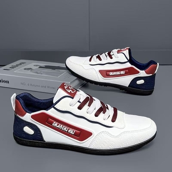 Férfi PU bőr felsőrészű sneaker, tavasz 2026 — sokoldalú casual sportcipő alacsony profilú talppal