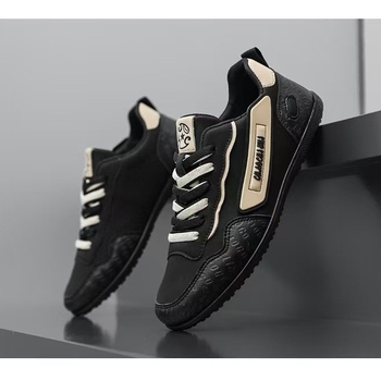 Férfi PU bőr felsőrészű sneaker, tavasz 2026 — sokoldalú casual sportcipő alacsony profilú talppal