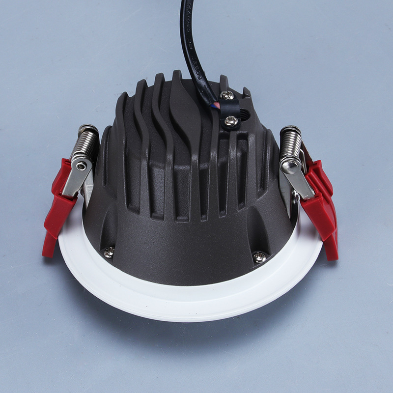 LED ugrađeni downlight s antifog zaštitom, stropno svjetlo, veličine 2.5–8 inča