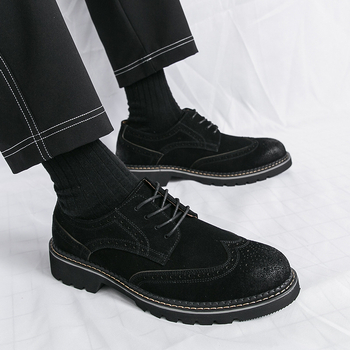 Férfiaknak szóló valódi bőr és velúr brogues, mindennapi cipő