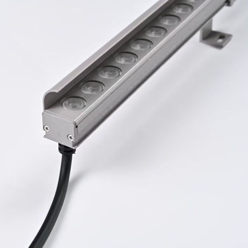Vanjska vodootporna RGBW LED linearna svjetiljka za zid, 12W