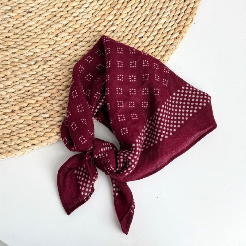 Vintage vuneni kvadratni šal, 65×65 cm, lagan i topao, poslovni casual stil, unisex