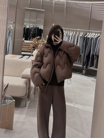 Dámska bunda s perím so vzorom vlnených vĺn, krátky stojací golier, 90% bieleho kačacieho peria, hrubá zimná bunda, japonsko-kórejský voľnočasový štýl