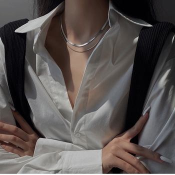 Unisex ogrlica od titan čelika sa spljoštenim zmijskim lancem, dvostruki sloj, kratka lanac za ključnu kost, geometrijski stil