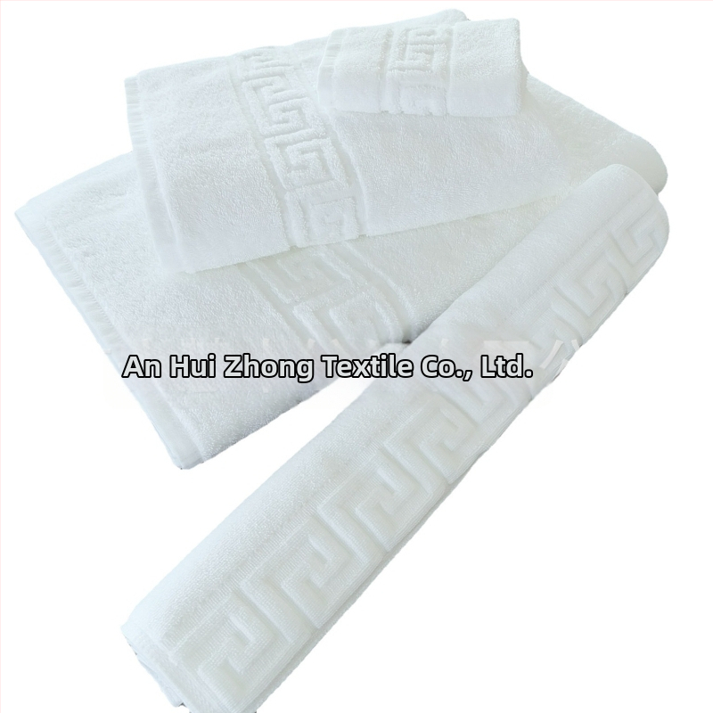 100% bavlnený hotelový jacquard set uterákov, štyroch kusov: uterák na tvár, uterák na ruky, uterák na telo a kúpeľová rohož; jemný, savý; prispôsobenie loga.
