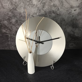 Ceas de perete creativ din metal – argintiu, cadran circular oglindit, stil industrial nordic, mișcare silențiоasă, pentru sufragerie