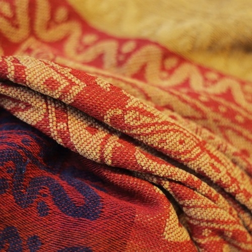 Pătură chenille pentru canapea – serie de Crăciun în nuanțe de roșu