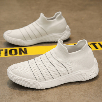 Férfiak légáteresztő hálós felsőrésszel Slip-On sportcipő, nyári mindennapi viselet, puha talppal