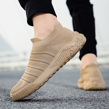 Férfiak légáteresztő hálós felsőrésszel Slip-On sportcipő, nyári mindennapi viselet, puha talppal