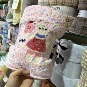 Prosop drăguț, gros, pentru baie și plajă, cu o absorbție mai bună decât bumbacul, nu lasă scame, pentru cupluri și copii, uscare rapidă, din fleece coral
