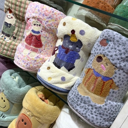 Prosop drăguț, gros, pentru baie și plajă, cu o absorbție mai bună decât bumbacul, nu lasă scame, pentru cupluri și copii, uscare rapidă, din fleece coral