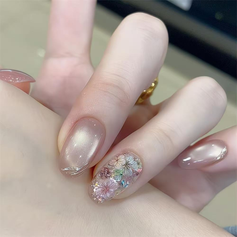 Nova proljetno-ljetna ručno izrađena Cat Eye manikura s osušenim cvijećem i staklenim perlicama, visokokvalitetan učinak izbjeljivanja, elegantan manicure, uklonjive naljepnice