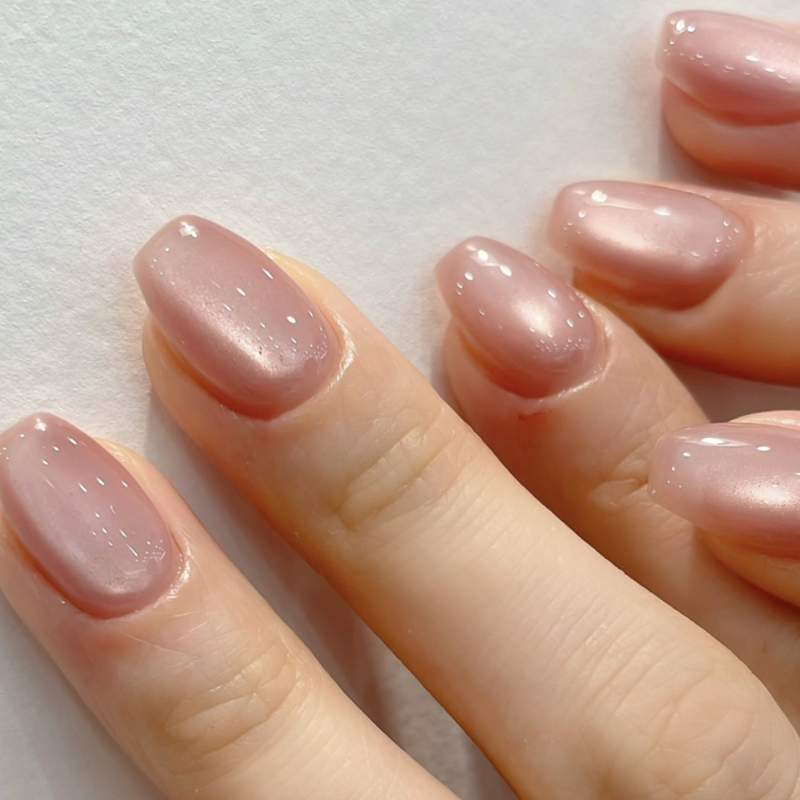 Cat-Eye nokti nude ružičaste nijanse, kratki trapezoidni umjetni nokti za nošenje, jesen-zima