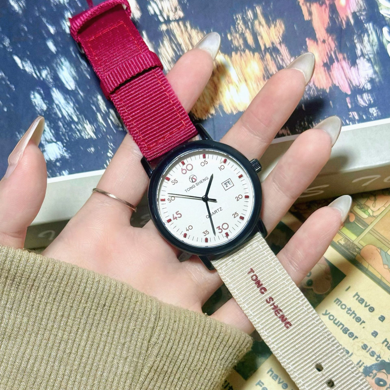 Tongsheng detský hodinky: všestranné, vodotesné, tichý quartz, unisex na skúšky, s kalendárom a nylonovým remienkom
