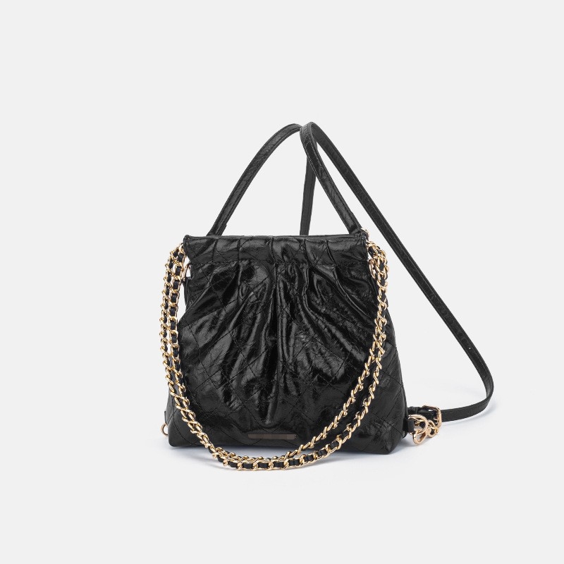 Nišna ženska torbica s kaišem od lanca i dijamantnim šivanjem – kompaktna ramena/crossbody torba