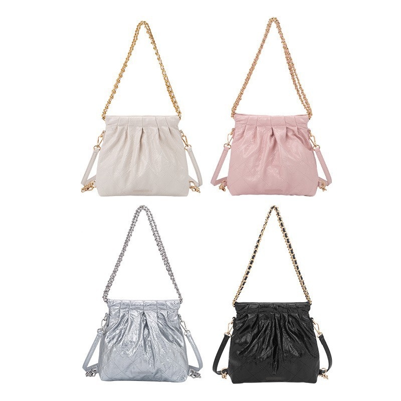 Nišna ženska torbica s kaišem od lanca i dijamantnim šivanjem – kompaktna ramena/crossbody torba