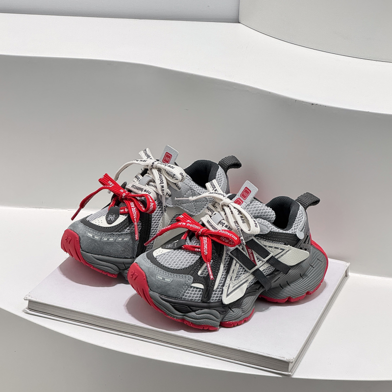 Dječje sportske tenisice 2026. proljeće – prozračan mrežasti gornji dio, lagane i udobne, u stilu dad sneakers za dječake i djevojčice
