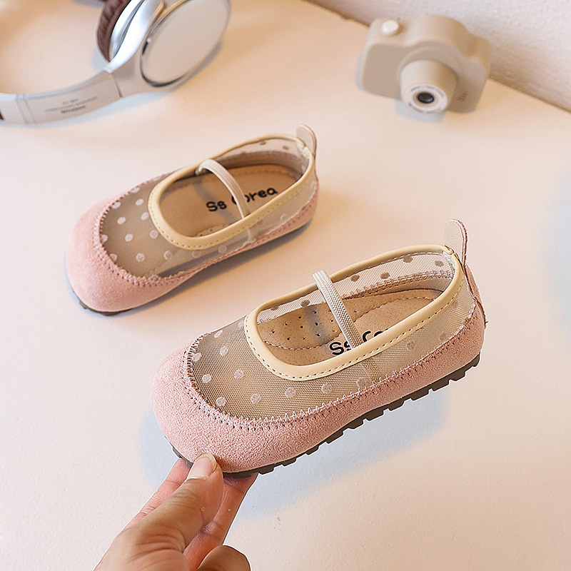 Lányoknak készült retró slip-on cipő puha talppal, fehér, alacsony orr-rész, hercegnő stílusú