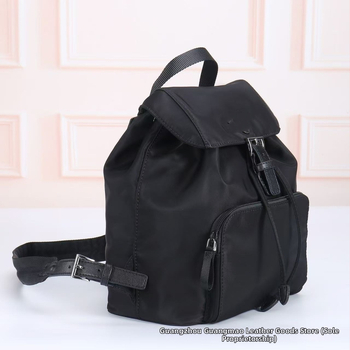 Unisex batoh na voľný čas, vodeodolný 20–35 L, nylon/oxford tkanina, veľká kapacita, na cestovanie, priestor pre 16-palcový notebook, jednoduchý dizajn.