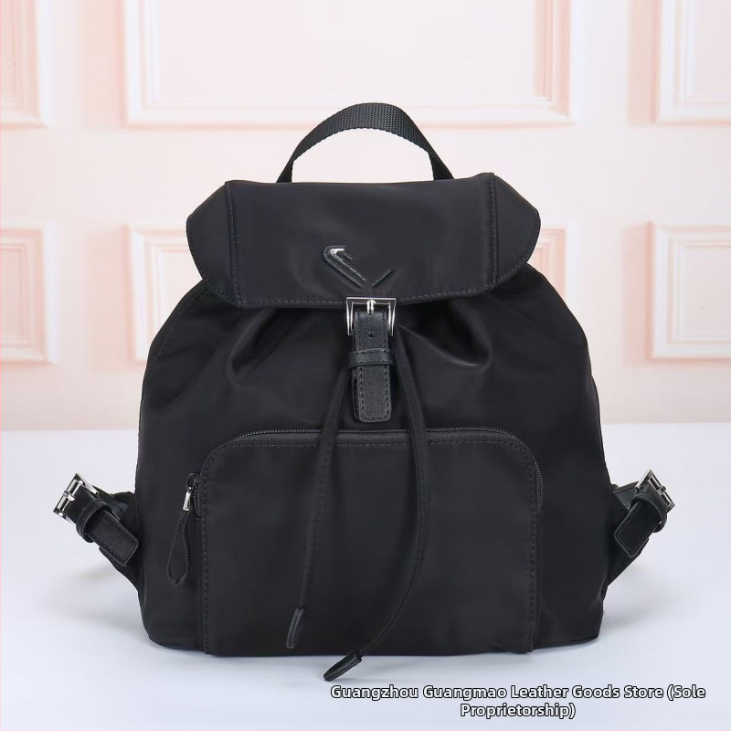 Unisex batoh na voľný čas, vodeodolný 20–35 L, nylon/oxford tkanina, veľká kapacita, na cestovanie, priestor pre 16-palcový notebook, jednoduchý dizajn.