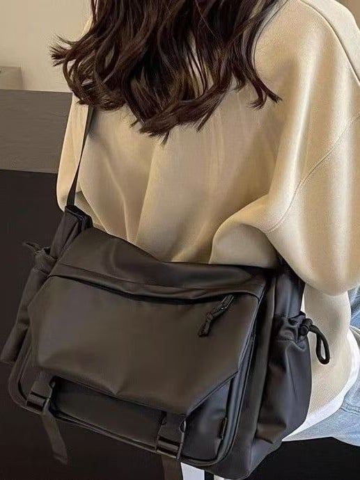 Geantă crossbody din PU impermeabilă pentru bărbați, capacitate mare, model 2026