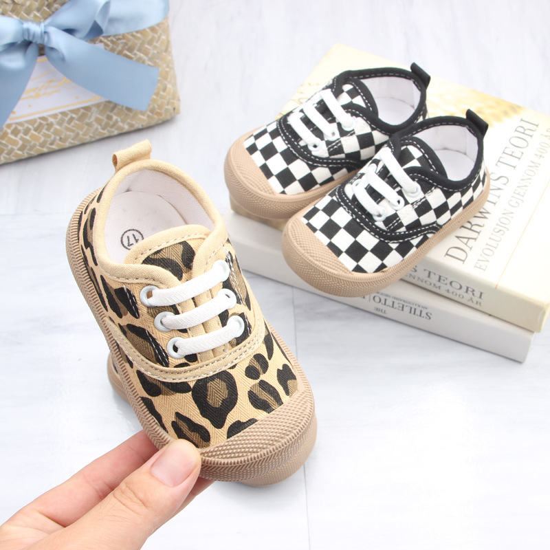 Leopárd mintás vászon slip-on gyerekcipő, puha talppal, légáteresztő, 1–3 éveseknek
