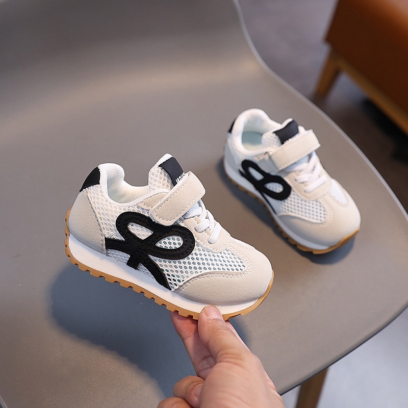 Unisex dječje tenisice s mrežastim gornjim dijelom, ljeto 2026, bijele, niski dizajn, kopčanje na Velcro, prozračne