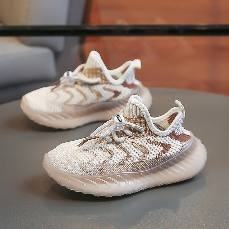 2026 Gyerek Flyknit cipő, puha talppal, csúszásmentes, légáteresztő hálós anyagú mindennapi sneaker