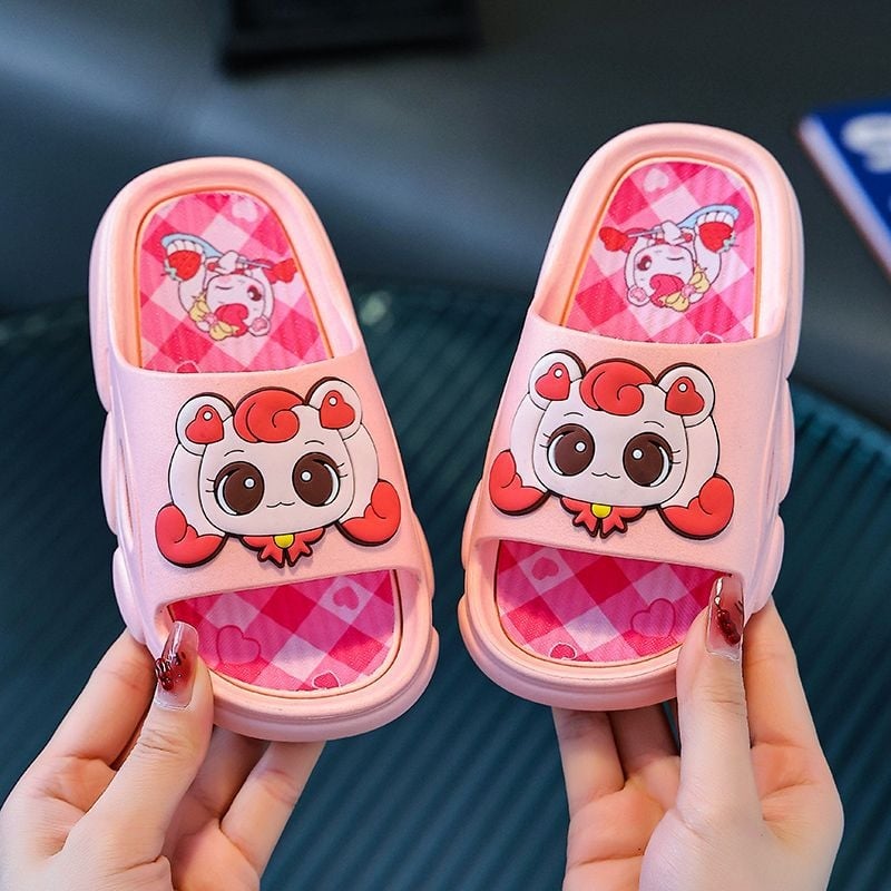 Lányoknak hercegnő stílusú nyári csúszós papucs – ultra-soft, csúszásmentes, fürdőszobai használathoz