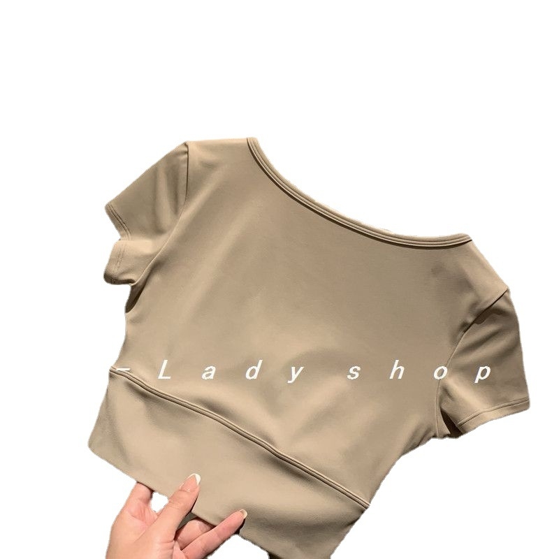 Γυναικείο κοντό T‑shirt με V‑λαιμό, στενή γραμμή, με επένδυση στο στήθος για γιόγκα και άθληση