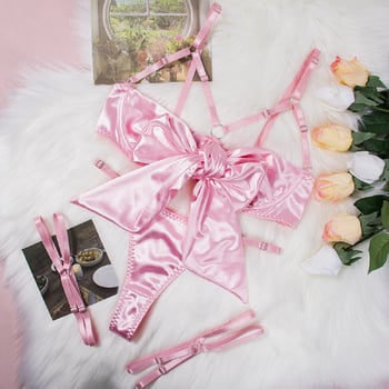 Noul set de lenjerie intimă sexy de la Lingerie, în stil european și american, cu panglică delicată și detalii sculptate, format din trei piese și armătură.