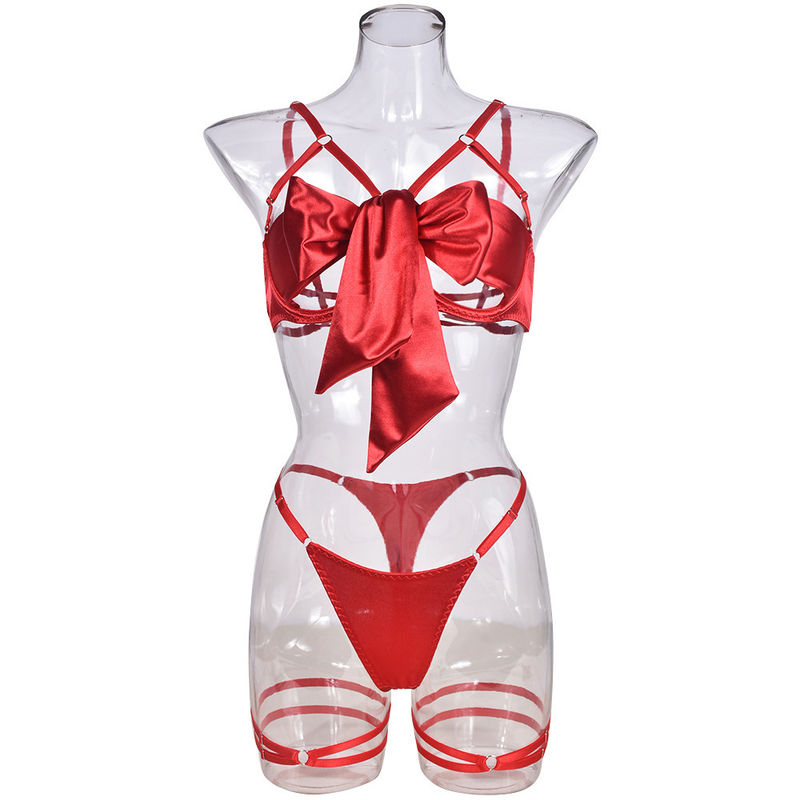 Noul set de lenjerie intimă sexy de la Lingerie, în stil european și american, cu panglică delicată și detalii sculptate, format din trei piese și armătură.