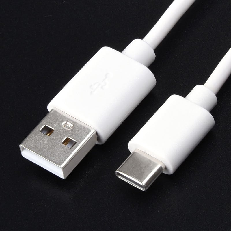1 méteres (24 AWG) USB-C kábel töltéshez, LED ventilátor C típusú porttal, fogkefe, óra, kerek portos hálózati töltőkábel, rugalmas C típusú csatlakozó.