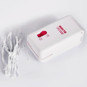 Tri u jednom: kompaktan višenamjenski mini električni shredder za ured i dom, prijenosan, povjerljiv, ručni način rada