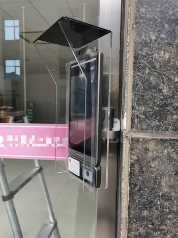 Prilagođeni vanjski akrilni sustav kontrole pristupa s prepoznavanjem lica, sve-u-jednom uz zaštitnu kutiju protiv kiše