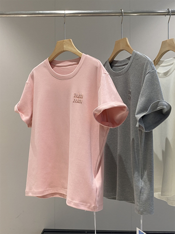 Ženski T-shirt od pamutno-mješavine, okrugli izrez, kratki rukavi, mekana udobna silueta