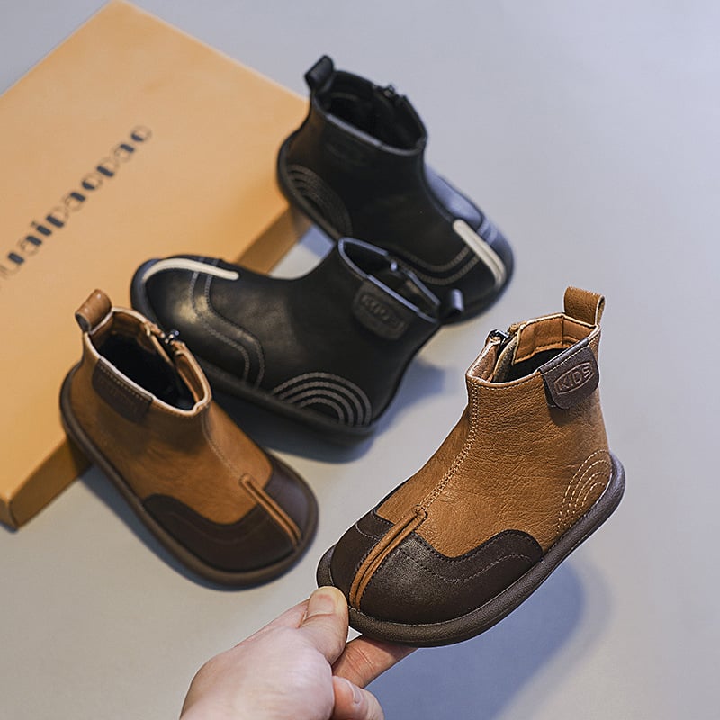 Dječje čizme za djevojčice, model 2026, britski retro stil s lažno podijeljenom prstom, kožne čizme za malu djecu s mekanom potplatom, kratke čizme