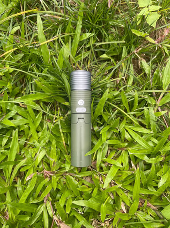 Prijenosno kamping svjetlo i flashlight s 4500mAh baterijom, podesiva jačina svjetla, magnetsko svjetlo za šator, 800 lumena