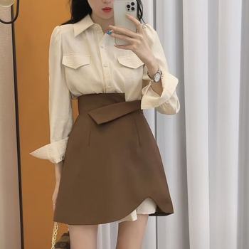Proljetno-jesenski komplet s košulom i suknjom, mini suknja visokog struka, koledžijski stil, elegantno i moderno
